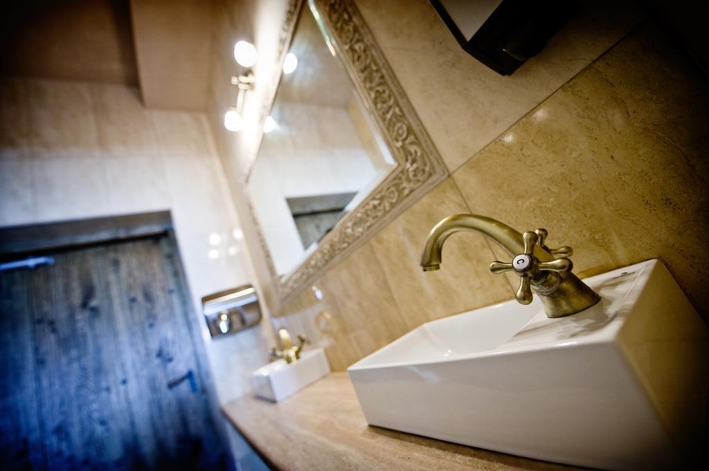 Karczma Biesiadna Bed & Breakfast Dalnia Bagian luar foto