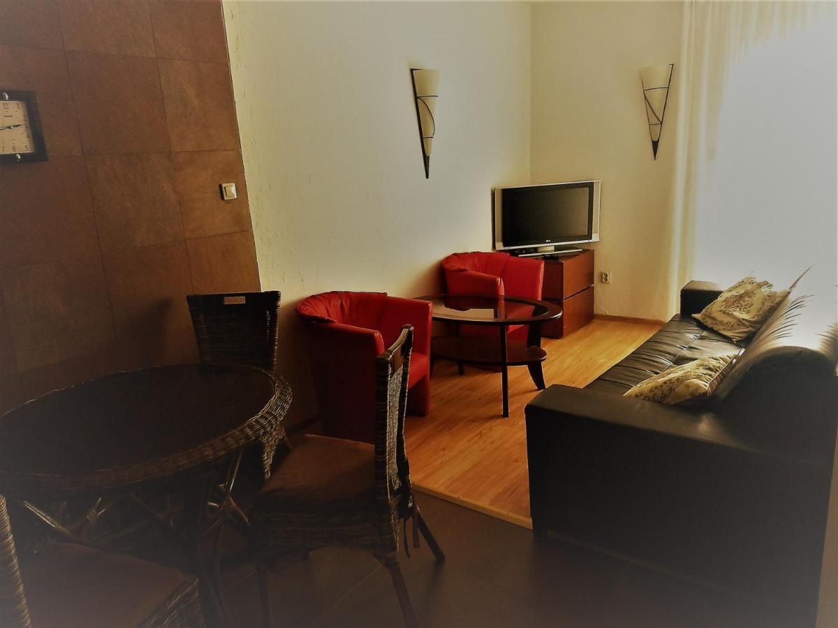 Karczma Biesiadna Bed & Breakfast Dalnia Bagian luar foto